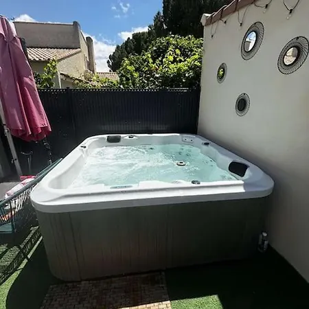 酒店 Maison 5 Piscine ,jacuzzi